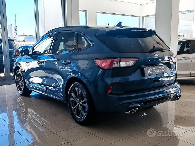 Usata Ford Kuga ST-Line 120 CV (88 kW) 2023 Blu SUV