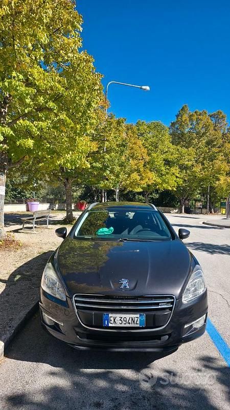 Usata 2011 Peugeot 508 Tre volumi | 4700 € (Buon prezzo) - Immagine 1/4