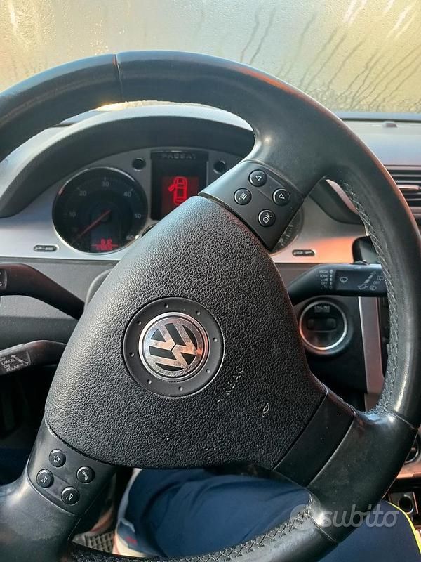 Usata VW Passat 150 CV (110 kW) 2006 Nero Station wagon