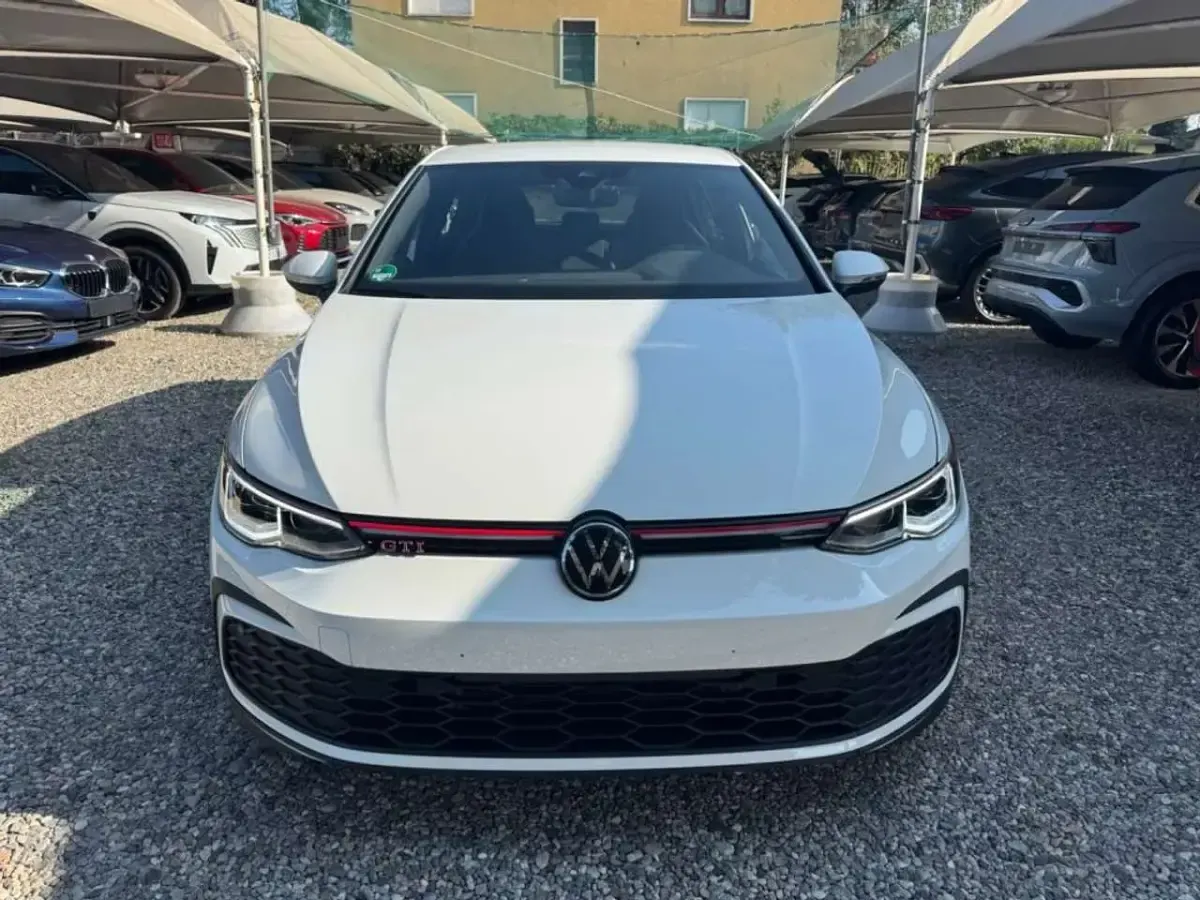 Usata VW Golf VIII GTI 245 CV (180 kW) 2024 Bianco Berlina