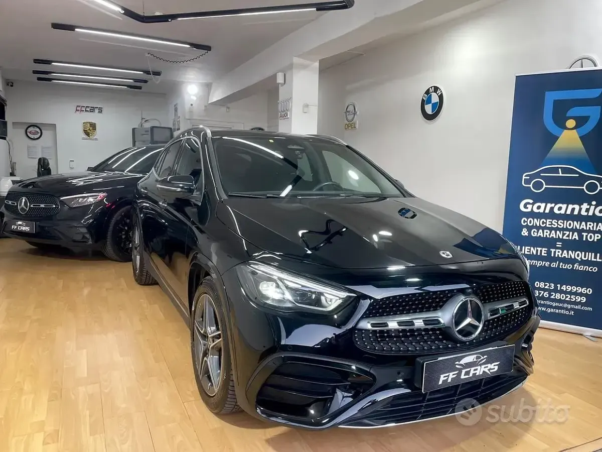 Usata Mercedes GLA200 AMG Line Premium 150 CV (110 kW) 2024 Nero SUV