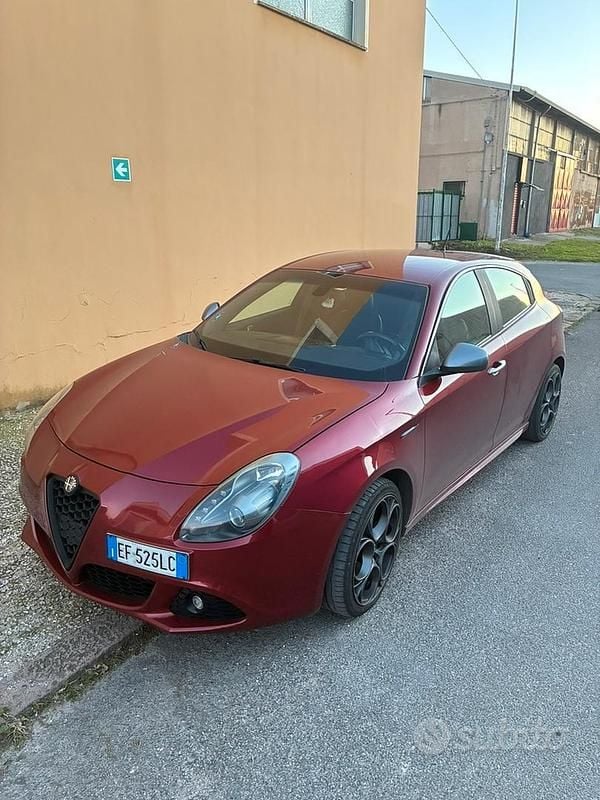 Usata Alfa Romeo Giulietta 170 CV (125 kW) 2010 Rosso Utilitaria
