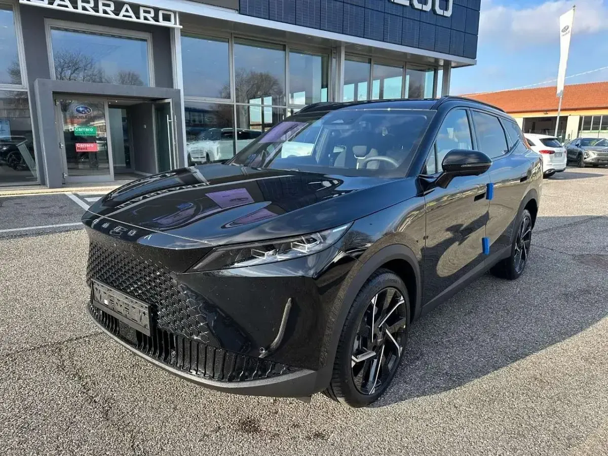 Nuova Omoda 7 143 CV (105 kW) 2026 Carbon black SUV