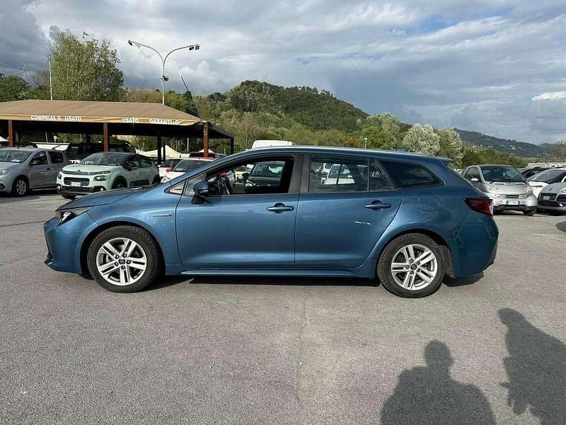 Usata Toyota Corolla Active 98 CV (72 kW) 2021 Blu/azzurro Station wagon