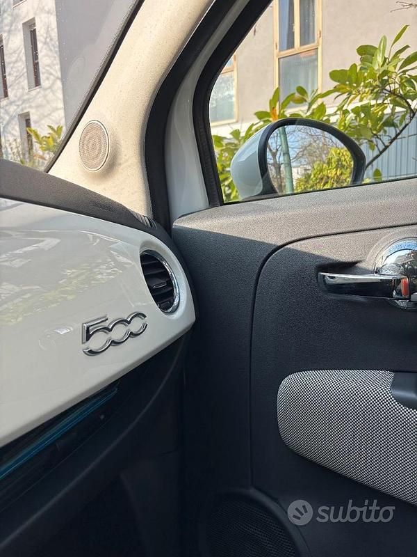 Usata Fiat 500 Lounge 69 CV (50 kW) 2014 Bianco Utilitaria