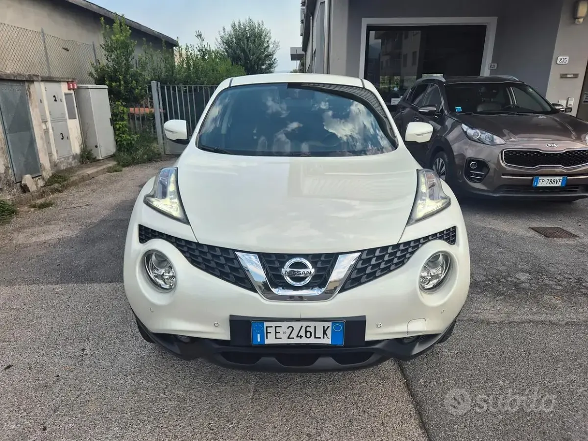 Usata Nissan Juke N-Connecta 110 CV (80 kW) 2016 Bianco SUV