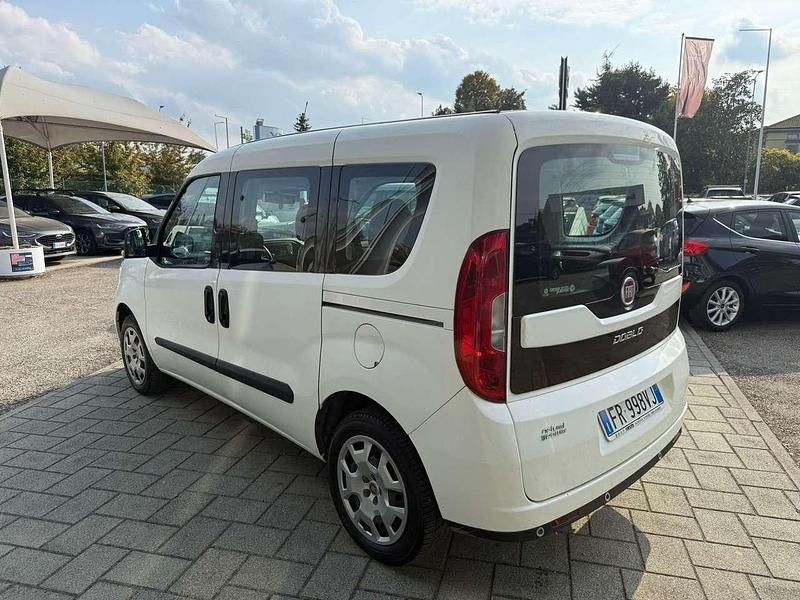 Usata Fiat Doblò Easy 120 CV (88 kW) 2018 Bianco Monovolume