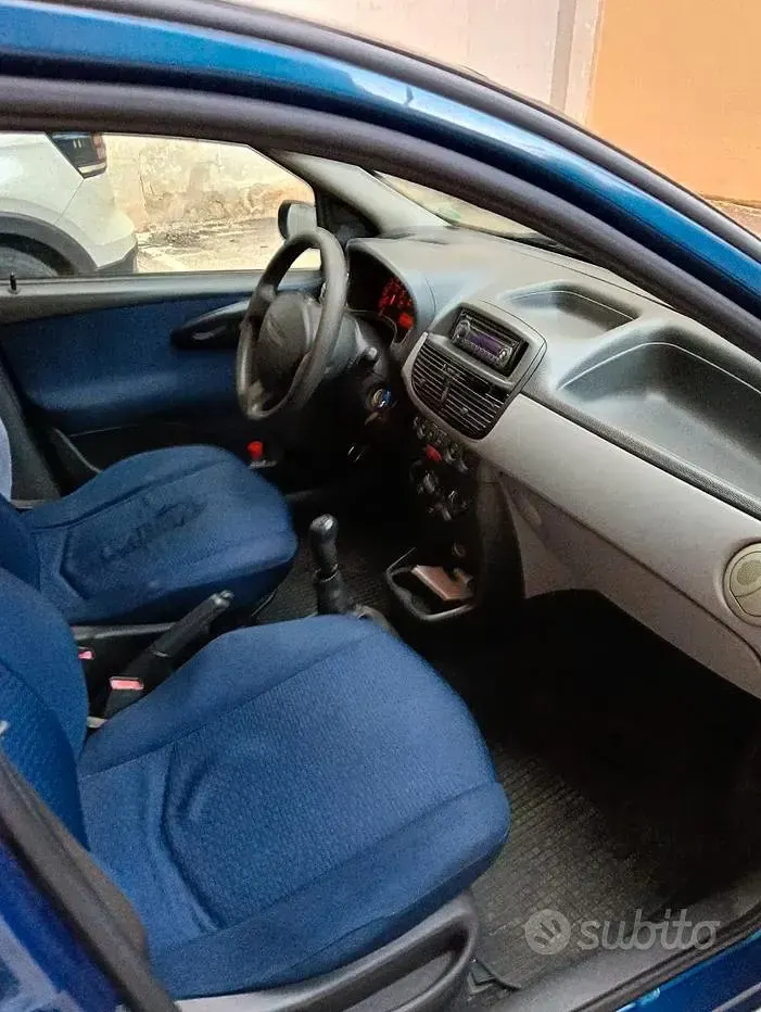 Usata Fiat Punto 86 CV (63 kW) 2003 Utilitaria