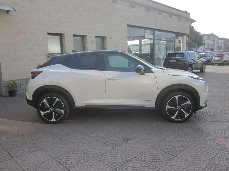 Usata Nissan Juke 94 CV (69 kW) 2023 Bianco perla / tetto nero SUV