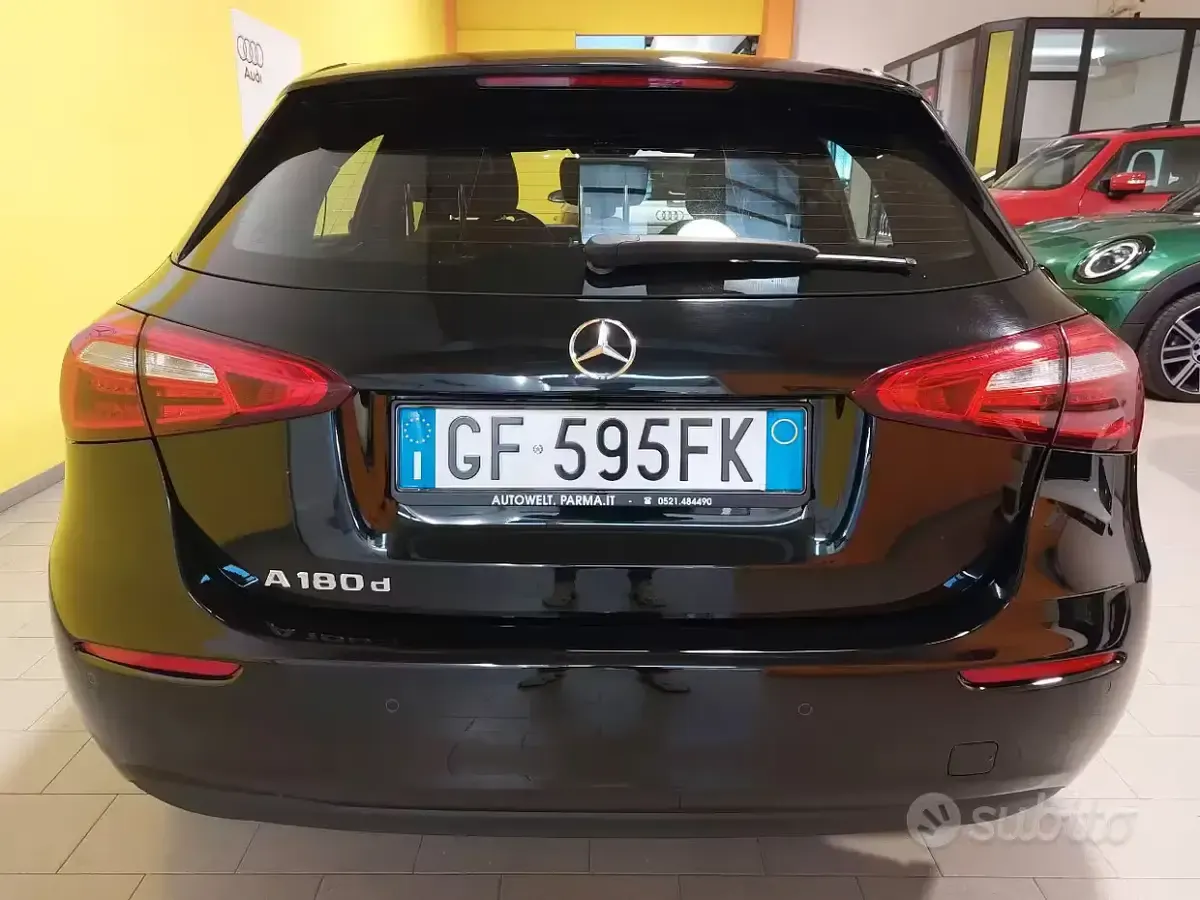Usata Mercedes A180 Executive 116 CV (85 kW) 2021 Nero Berlina