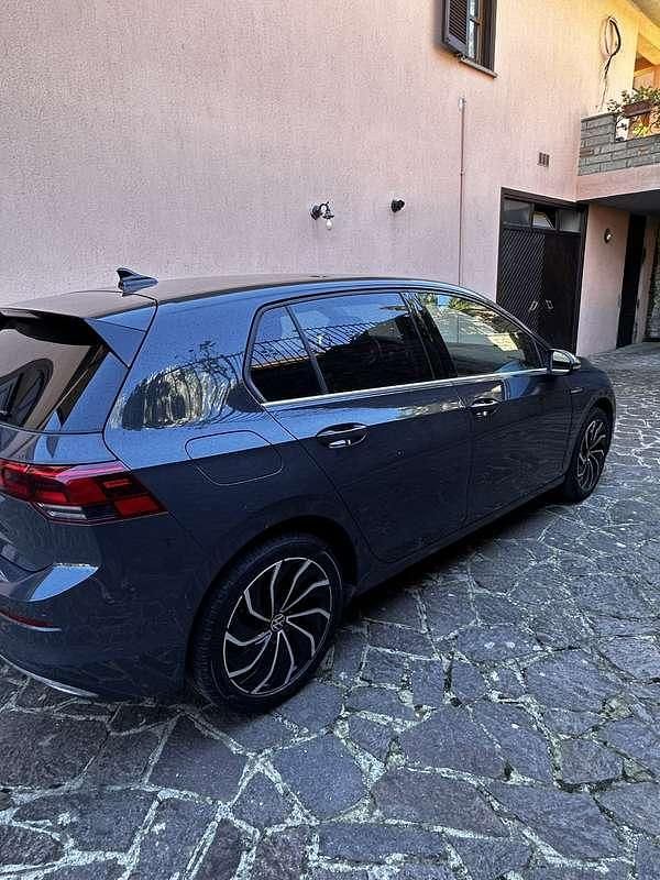 Usata VW Golf VIII Style 131 CV (96 kW) 2020 Berlina