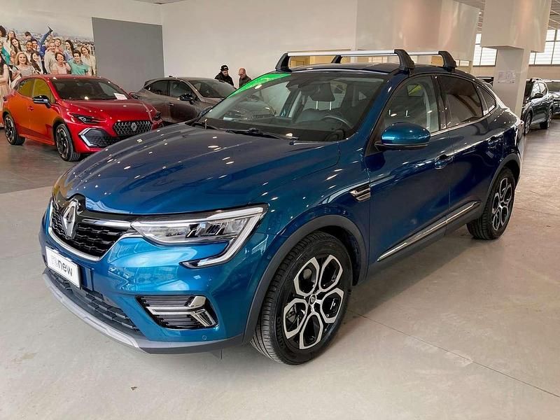 Usata Renault Arkana Techno 94 CV (69 kW) 2023 Blu zanzibar SUV