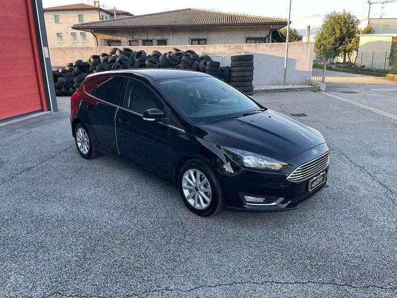 Nero Usata 2018 Ford Focus Titanium Tre volumi | 11.900 € (Ottimo prezzo) - Immagine 1/4