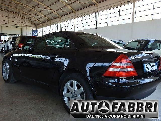 Usata Mercedes SLK200 192 CV (141 kW) 1999 Nero Cabrio