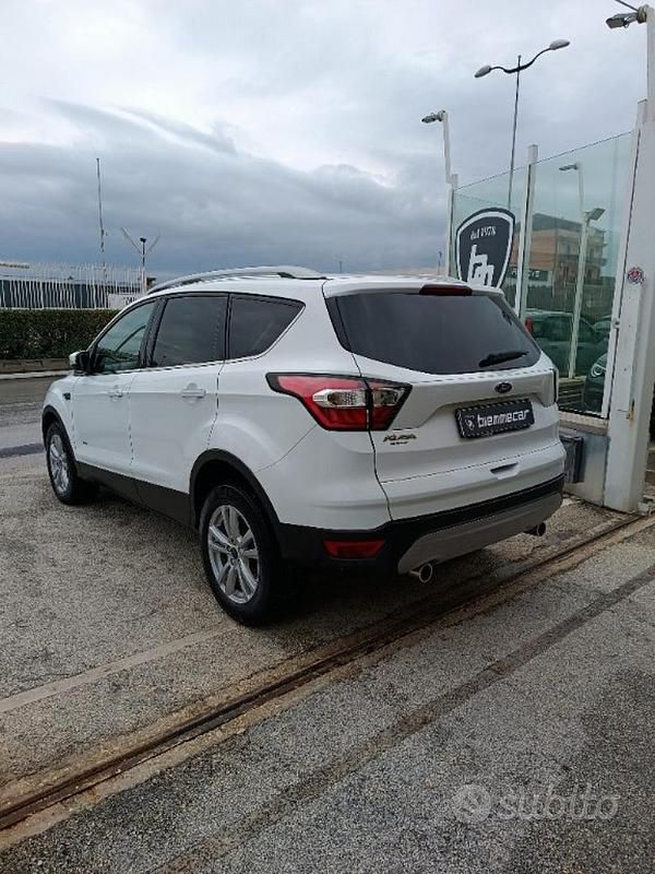 Usata Ford Kuga S 150 CV (110 kW) 2018 Bianco SUV