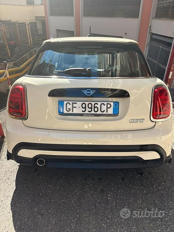 Usata Mini Cooper Classic 136 CV (100 kW) 2021 Bianco Utilitaria