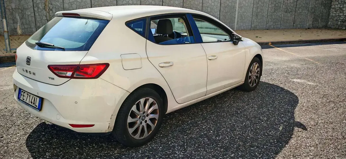 Usata Seat Leon Style 110 CV (80 kW) 2016 Bianco Berlina