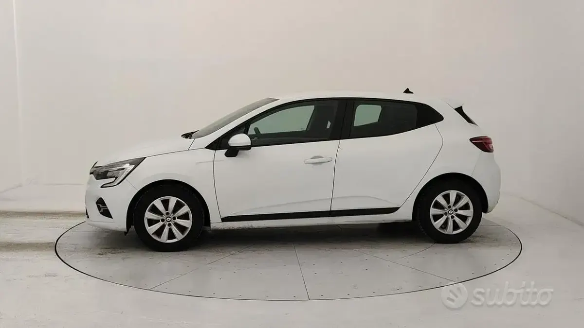 Usata Renault Clio V Business 86 CV (63 kW) 2021 Bianco Berlina