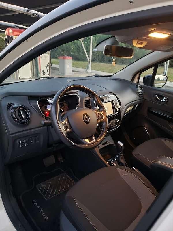 Usata Renault Captur 90 CV (66 kW) 2016 SUV