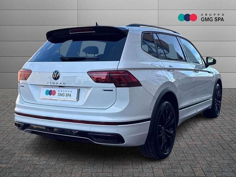 Usata VW Tiguan Allspace R-line 200 CV (147 kW) 2023 Bianco SUV