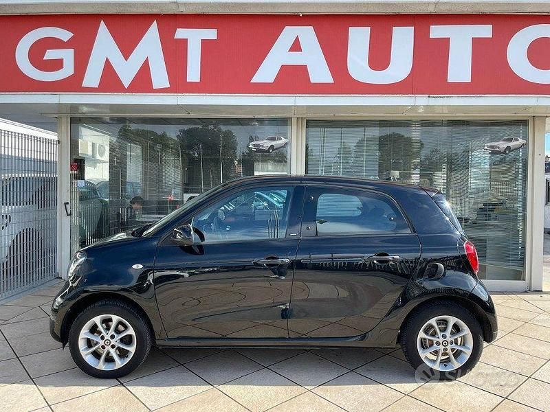 Usata Smart ForFour Passion 71 CV (52 kW) 2018 Nero Utilitaria
