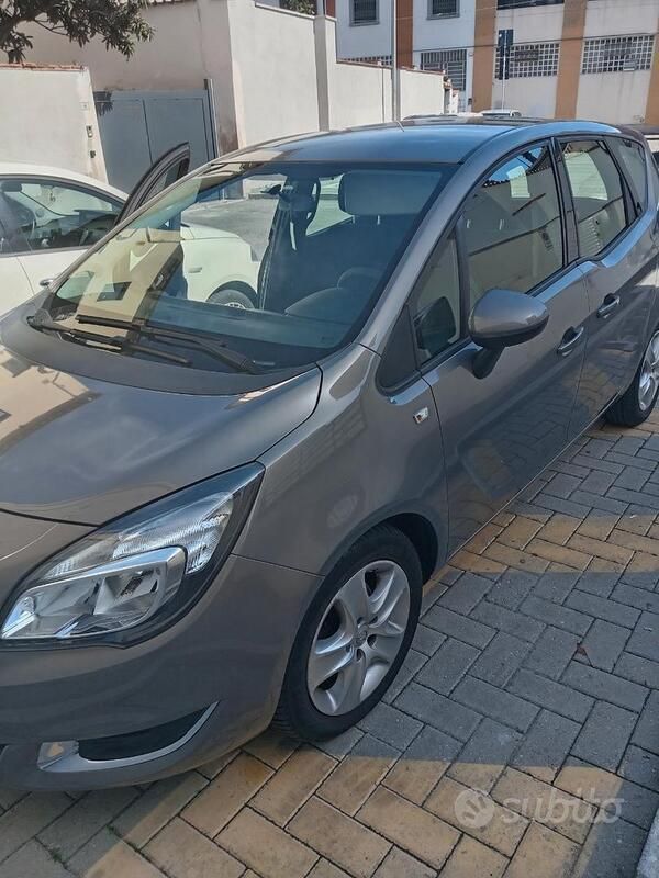 Usata 2014 Opel Meriva Monovolume | 6500 € - Immagine 1/4