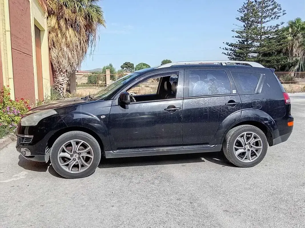 Usata Citroën C-Crosser Dynamique 156 CV (114 kW) 2010 Nero SUV