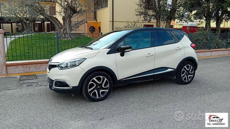 Usata Renault Captur 90 CV (66 kW) 2015 Bianco SUV