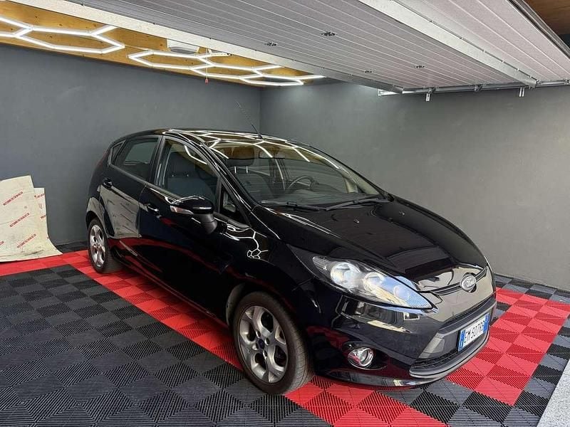 Usata Ford Fiesta 82 CV (60 kW) 2012 Utilitaria