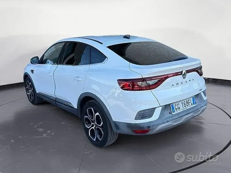 Usata Renault Arkana 94 CV (69 kW) 2022 Bianco SUV