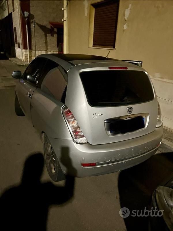 Grigio Usata 2007 Lancia Ypsilon Due volumi | 3800 € - Immagine 1/4