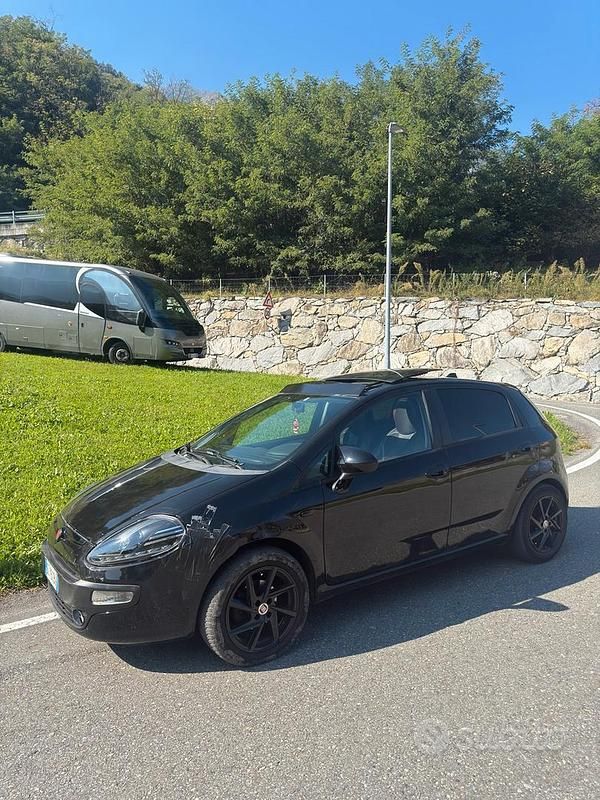 Usata Fiat Punto Evo 77 CV (56 kW) 2010 Nero Utilitaria