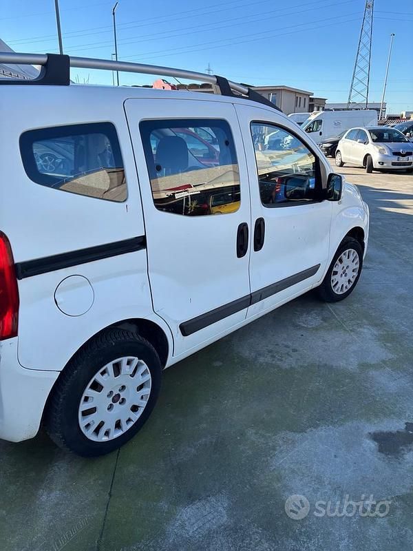 Usata Fiat Qubo Dynamic 77 CV (56 kW) 2013 Bianco Monovolume