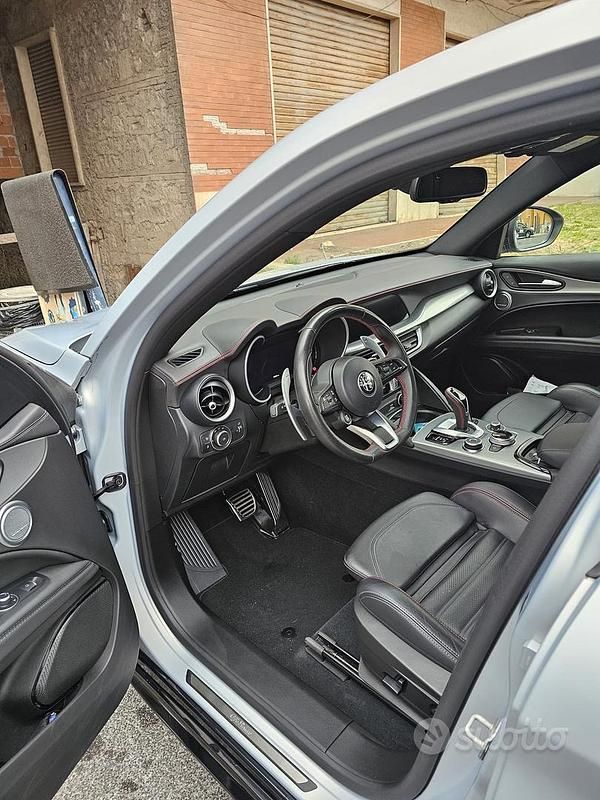 Usata Alfa Romeo Stelvio Competizione 2023 Grigio SUV
