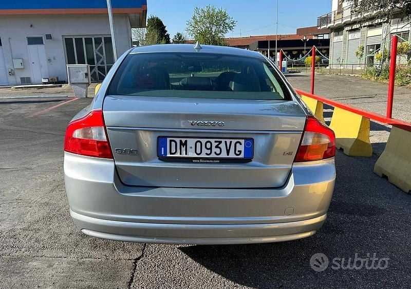 Usata Volvo S80 185 CV (136 kW) 2008 Grigio Berlina