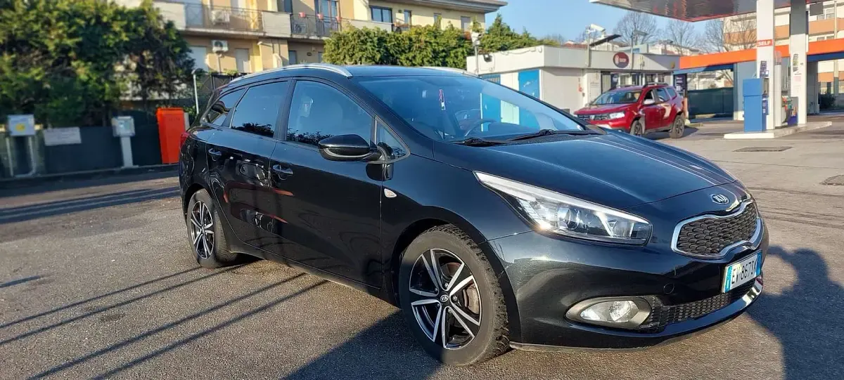 Usata Kia Ceed Sportswagon Active 90 CV (66 kW) 2014 Nero Station wagon
