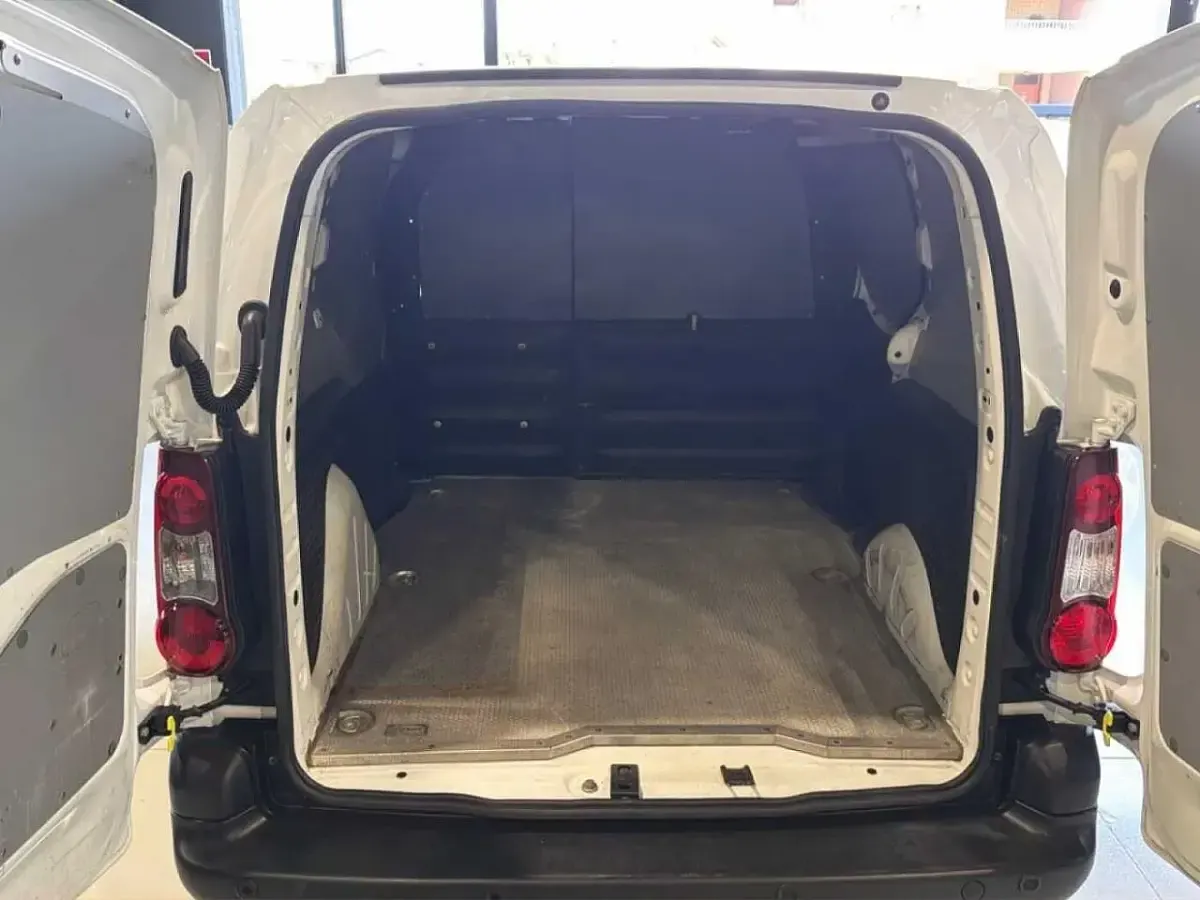 Usata Peugeot Partner Premium 100 CV (73 kW) 2018 Bianco