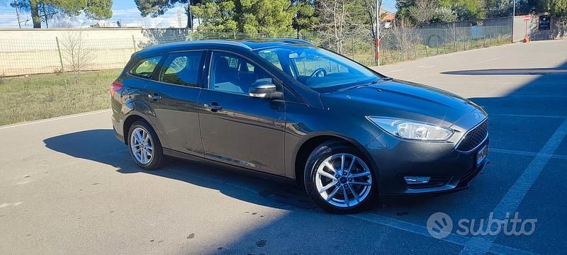 Usata Ford Focus 2018 Grigio Station wagon