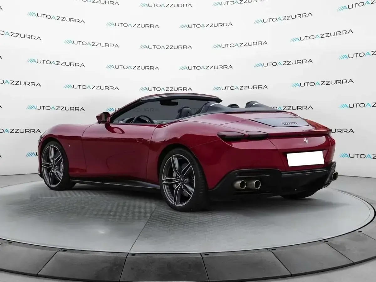 Usata Ferrari Roma 620 CV (456 kW) 2024 Rosso Cabrio