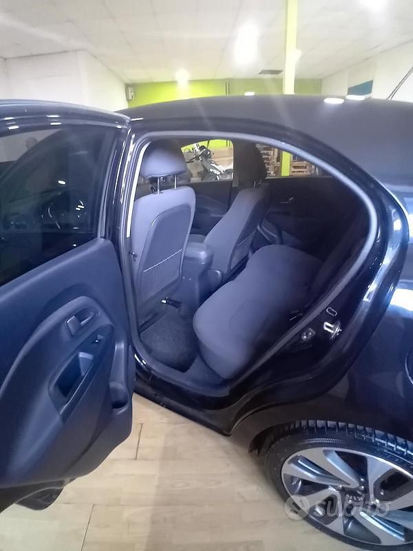 Usata Kia Rio 84 CV (61 kW) 2016 Nero Utilitaria