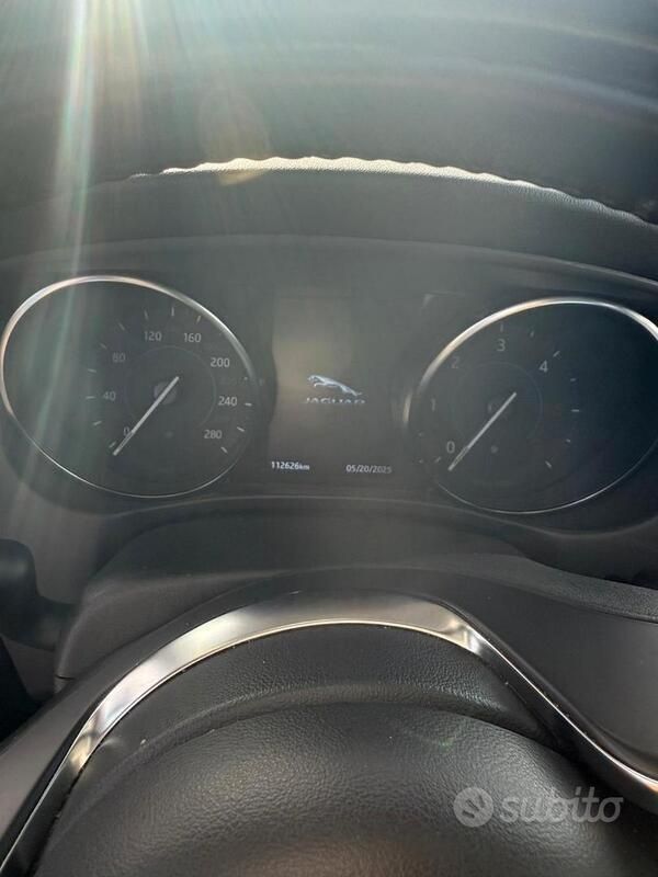 Usata Jaguar XF 179 CV (131 kW) 2019 Nero Berlina