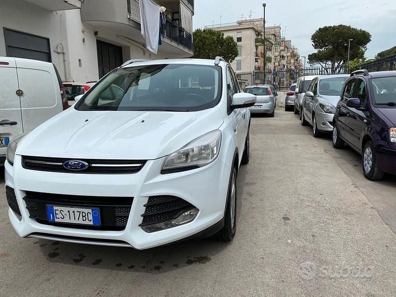 Usata Ford Kuga Titanium 150 CV (110 kW) 2013 Bianco SUV