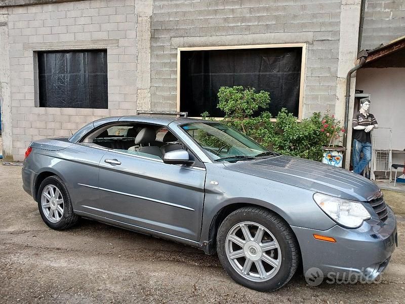 Usata Chrysler Sebring Cabriolet 140 CV (102 kW) 2009 Cabrio