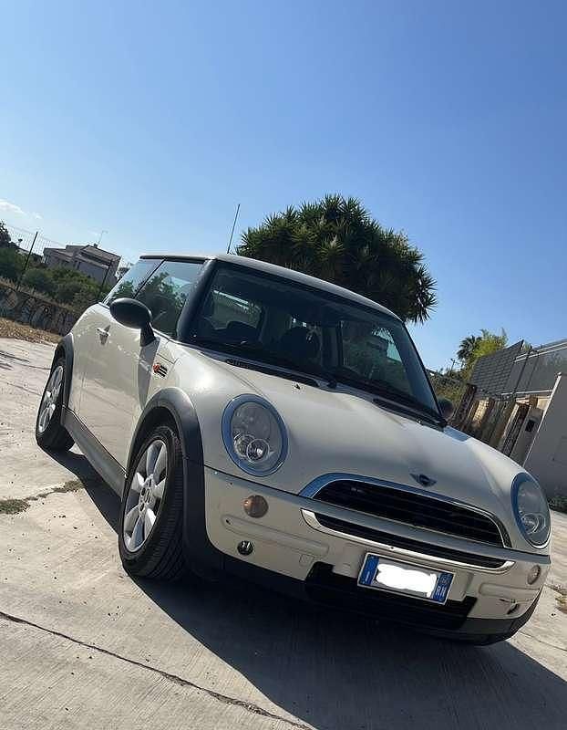 Usata 2006 Mini One D Due volumi | 4500 € (Buon prezzo) - Immagine 1/4