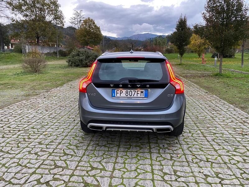 Usata Volvo V60 CC 150 CV (110 kW) 2018 Station wagon