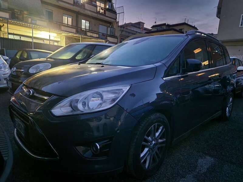 Grigio Usata 2013 Ford C-MAX Titanium Monovolume | 7500 € (Cara) - Immagine 1/4