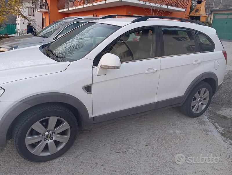 Usata Chevrolet Captiva 184 CV (135 kW) 2008 Bianco SUV
