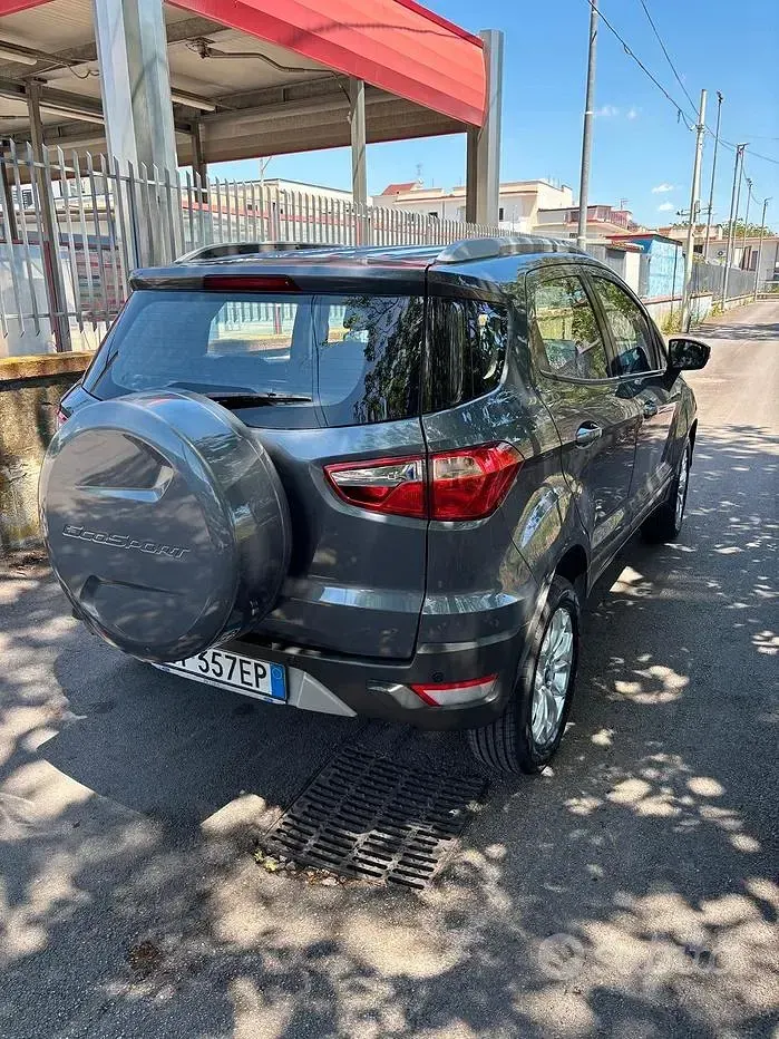 Usata Ford Ecosport Titanium 90 CV (66 kW) 2015 Grigio SUV