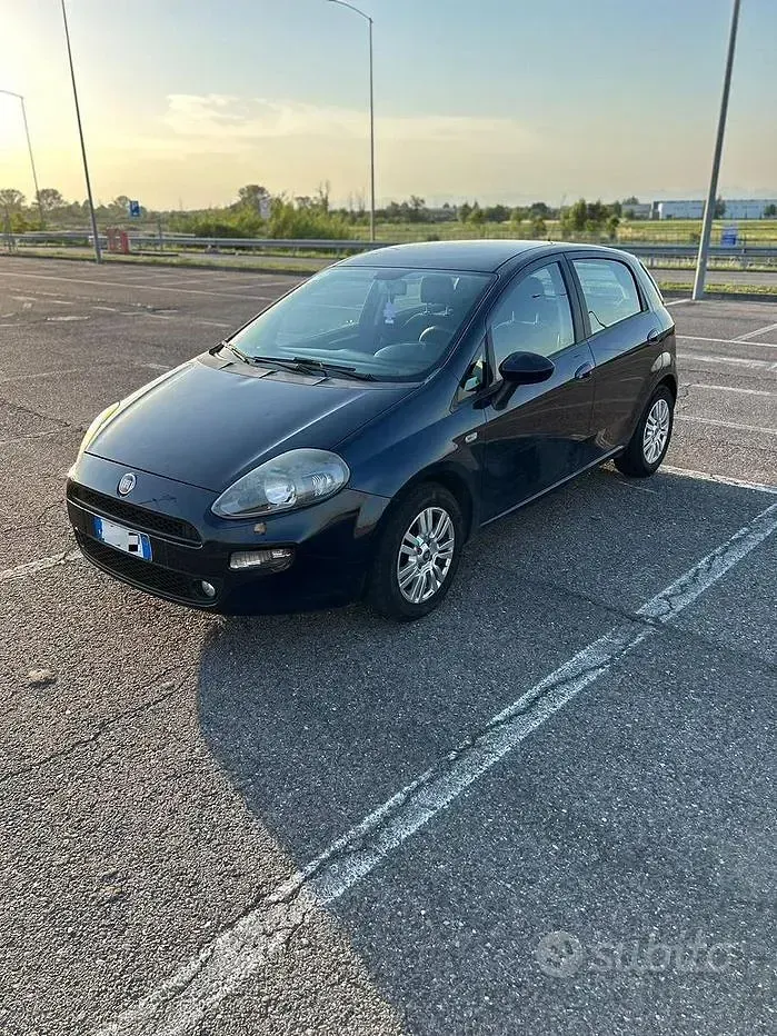 Usata Fiat Grande Punto 75 CV (55 kW) 2015 Utilitaria