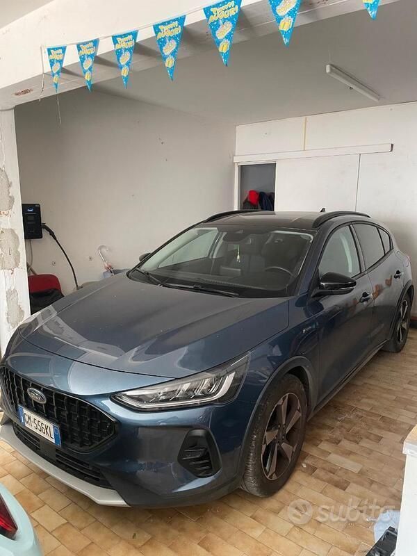 Usata Ford Focus 125 CV (91 kW) 2023 Blu Berlina